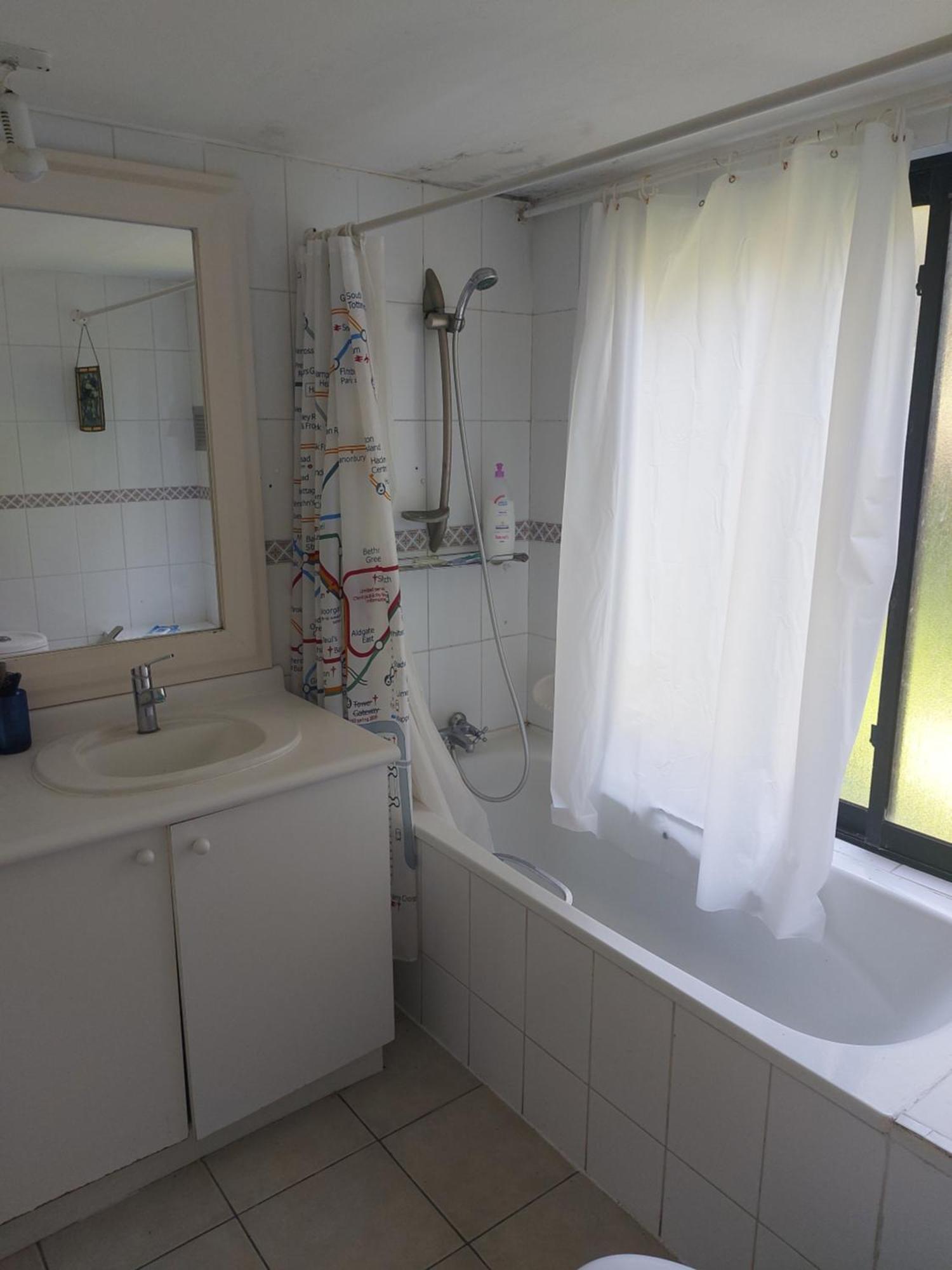 Acomodação com café da manhã  B&b: Beachfront Comfort With Free Wi-fi *